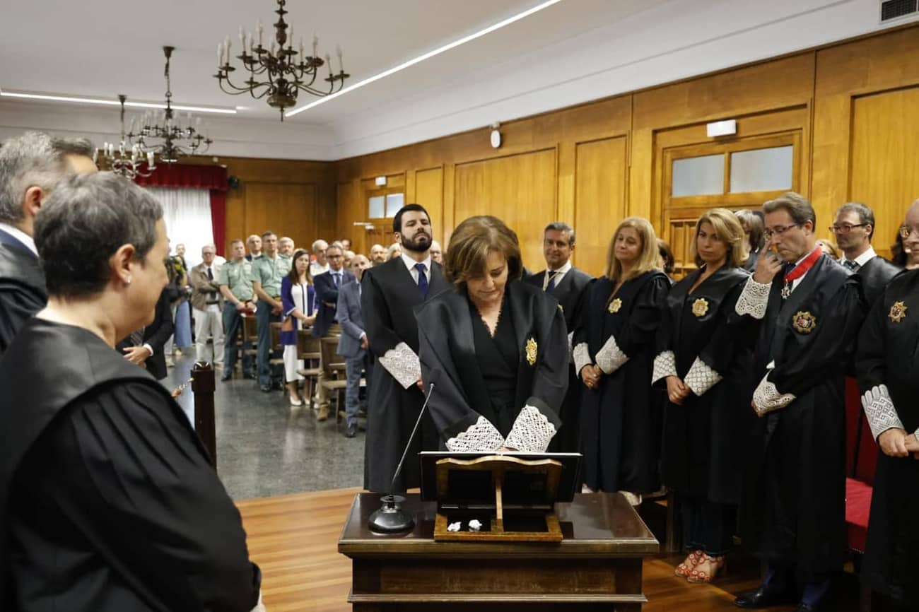 Imagen del artículo El presidente de la Procura acompaña la histórica toma de posesión de Ana Blanco Arce en la Audiencia Provincial de Ourense sobre Madrid