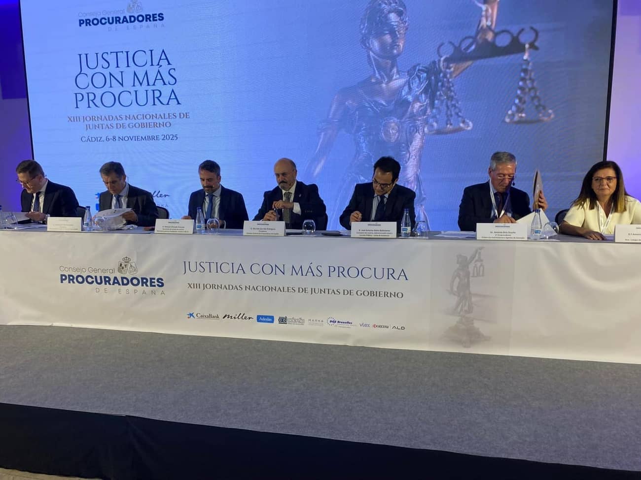 Imagen del artículo El Consejo General de Procuradores celebra en Cádiz su Congreso Nacional para impulsar reformas que agilicen la Justicia sobre Madrid
