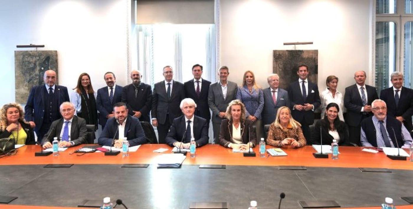 Imagen del artículo El decano, Alberto N. García Barrenechea, miembro del Jurado de los Premios CONFILEGAL sobre Madrid